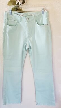 Pilcro and the Letterpress Script Jean